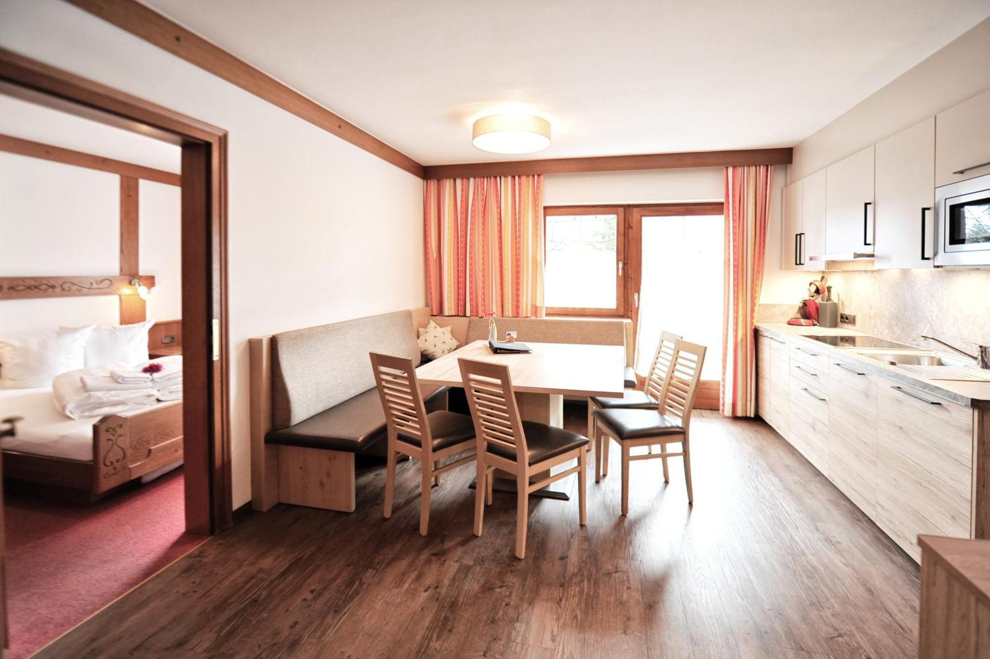 Haus Enzian Apartment Fiss Exterior photo